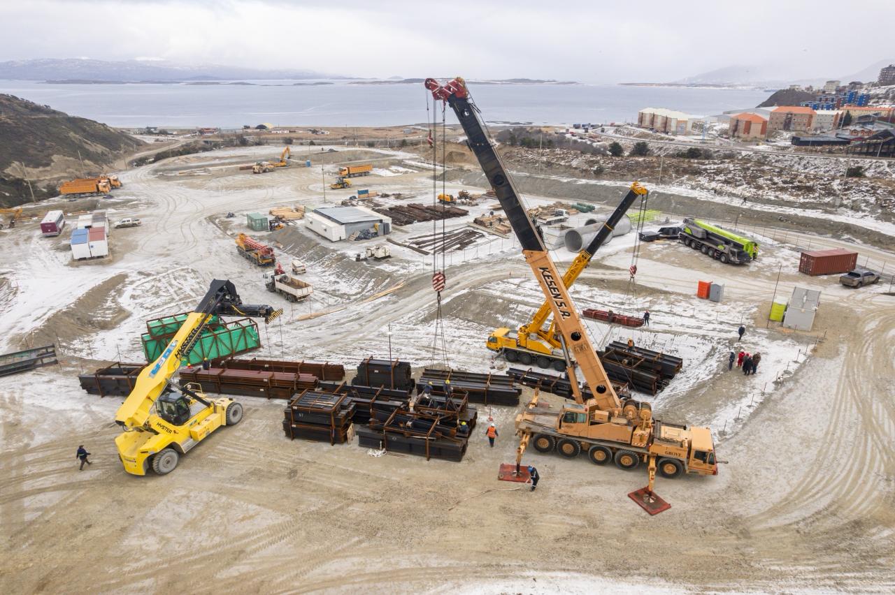 Ya descargaron 4.500 toneladas de equipamiento para la usina